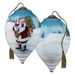 Ne'Qwa 7241107 Santa Holding Scepter & Carrying Gifts Ornament 5.5"