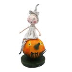 Lori Mitchell 17280 A Little Halloween Spirit Figurine 6.5"